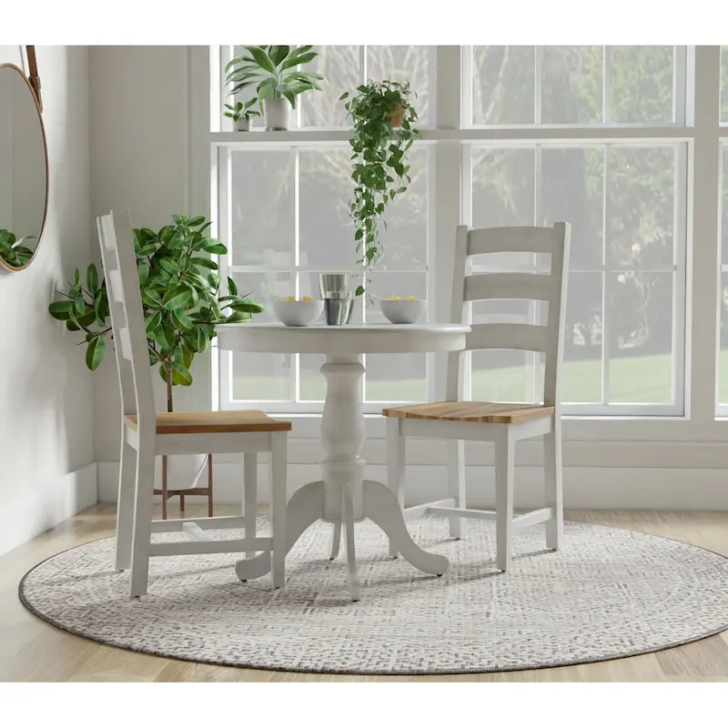 Carolina Living Fairview 30 Round Pedestal Dining Table